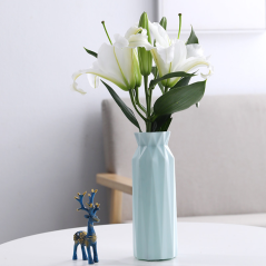 ECO blue plastic vase | Smarty Paris