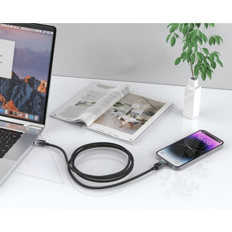 Câble de charge XSSIVE XSS-BRDIG1MCL – USB-C vers Lightning 1 m avec écran
