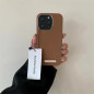 Coque iPhone ECO souple – simili cuir marron design minimaliste Coque iPhone ECO souple – simili cuir marron design minimaliste