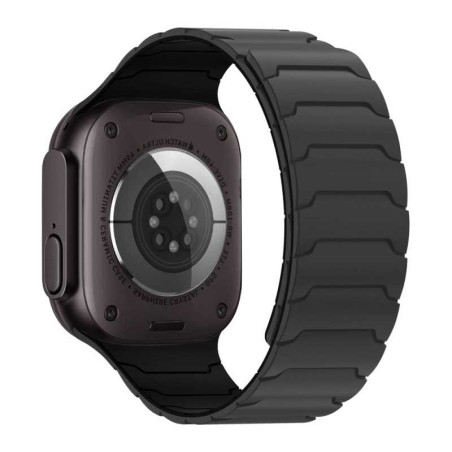 Xssive Magnetic Silicone Strap for Apple Watch – 38/40/41/42 mm black